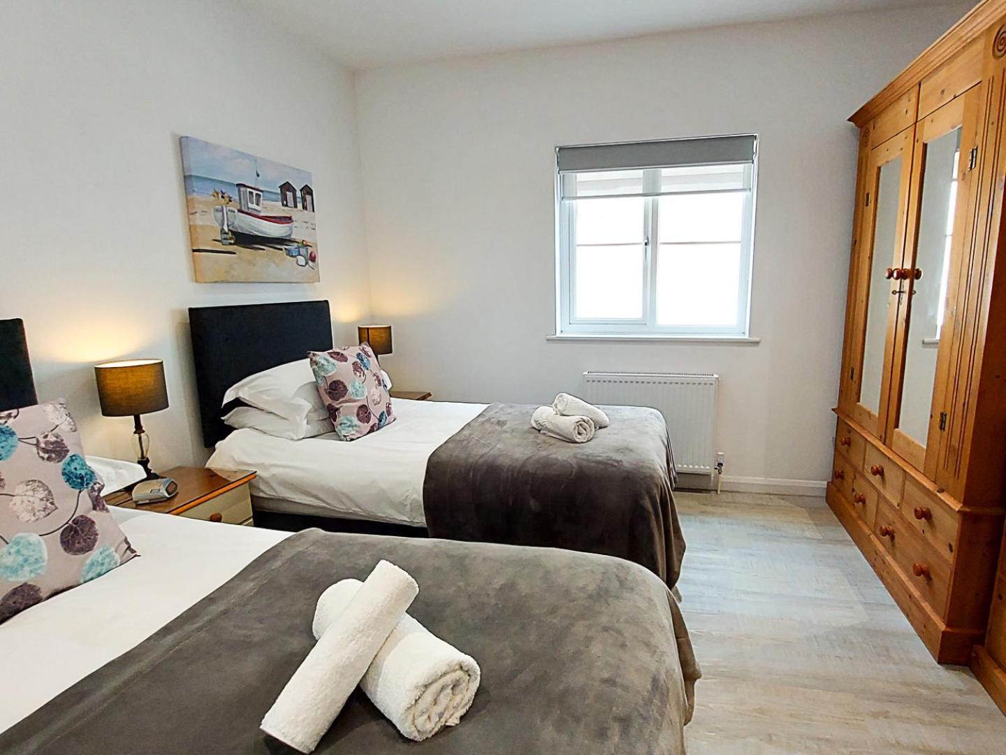 เมดโดว์ วิว อพาร์ตเมนต์ Apartment นิวคีย์ ภายนอก รูปภาพ